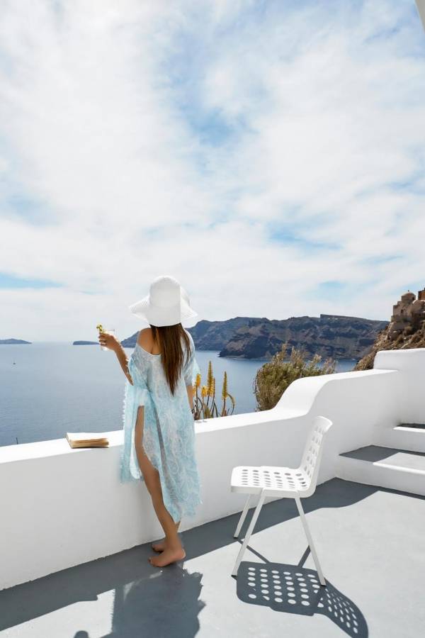 Prestige-Suite mit Außenwhirlpool und Caldera-Blick